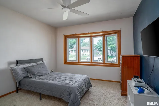 $175,000 | 2417 West 18th Street, Davenport, IA 52804