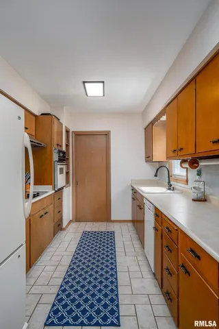 $175,000 | 2417 West 18th Street, Davenport, IA 52804