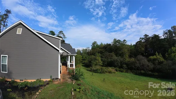 $590,000 | 19 Higgins Road, Weaverville, NC 28787