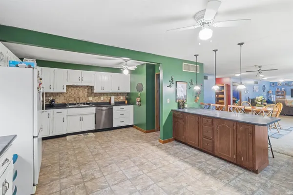 $295,000 | 117 Woodruff Road, Wolcottville, IN 46795
