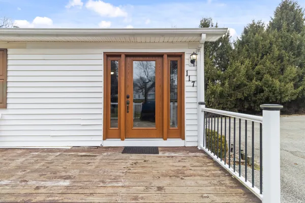 $295,000 | 117 Woodruff Road, Wolcottville, IN 46795