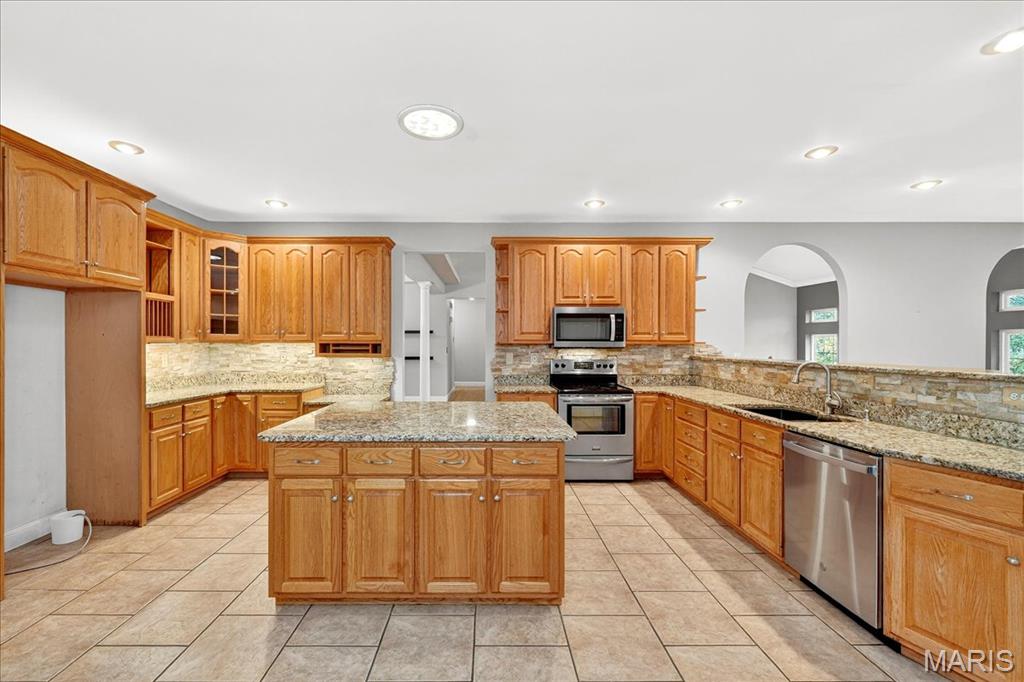 3940 Indian Ridge Lane Defiance, MO 63341 - Photo 16 of 52