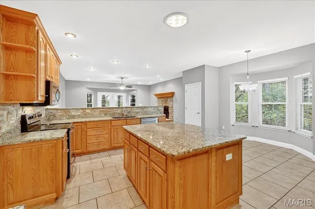 $699,000 | 3940 Indian Ridge Lane, Defiance, MO 63341