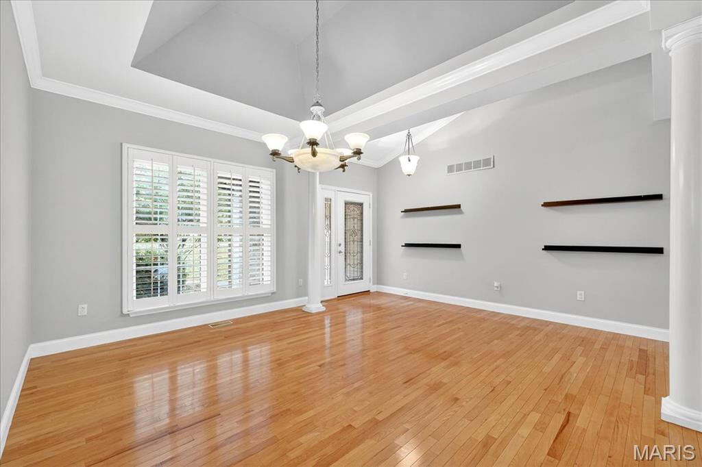 3940 Indian Ridge Lane Defiance, MO 63341 - Photo 5 of 52