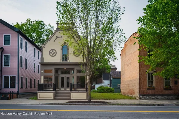 $775,000 | 6 Broad Street, Kinderhook, NY 12106