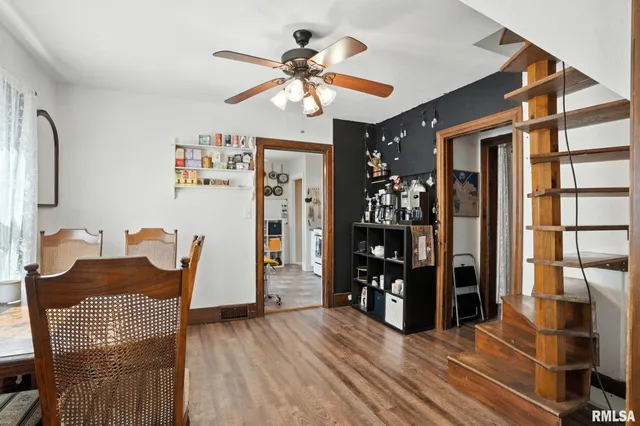 $133,000 | 142 11th Street, Silvis, IL 61282