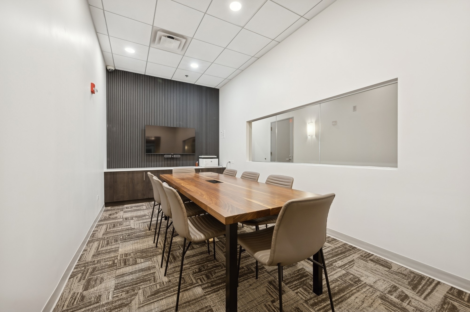 512 North McClurg Court, Unit 3312 Chicago, IL 60611 - Photo 43 of 47 a view of a dining room with furniture