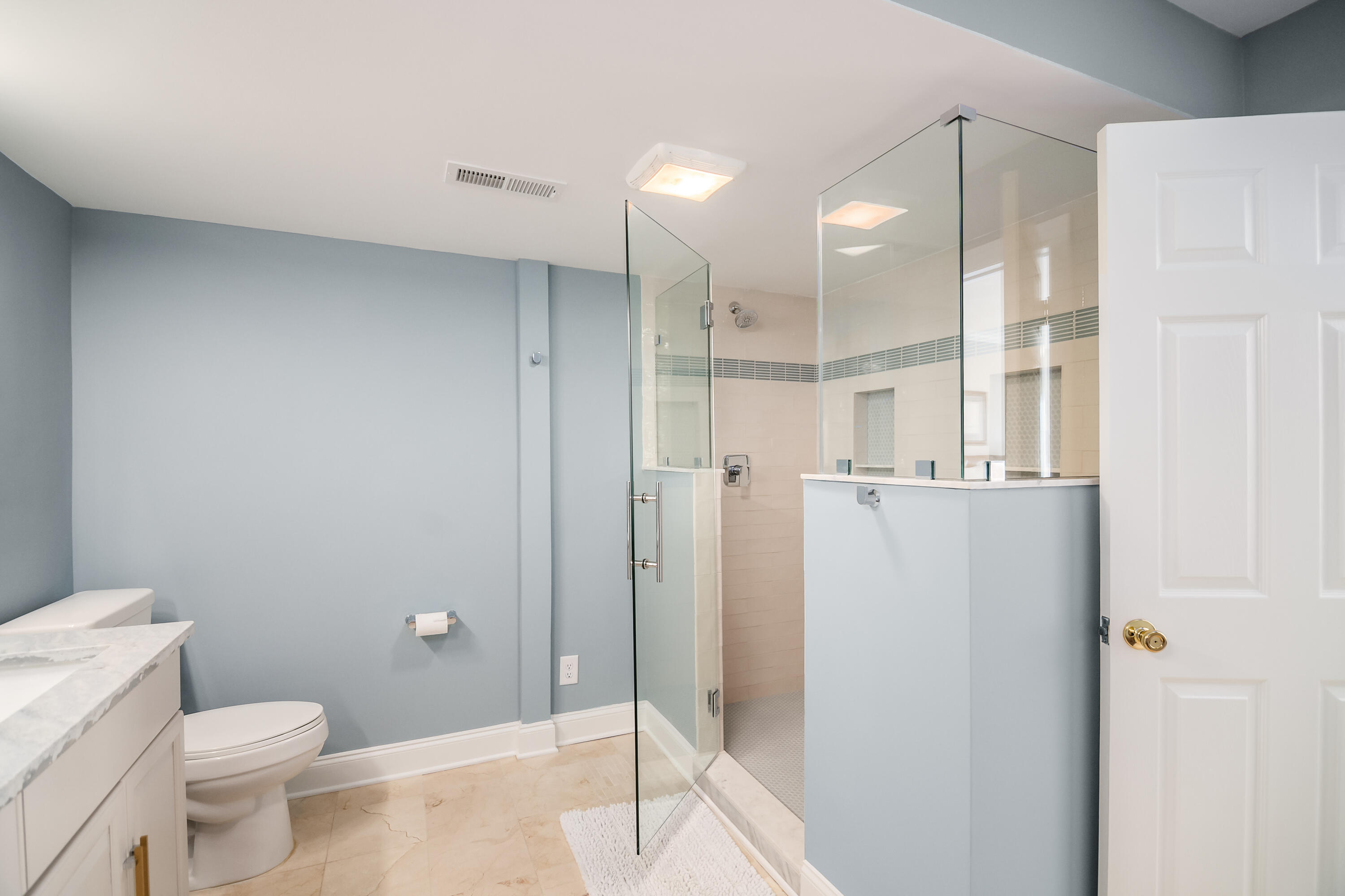 156 Tradd Street, Unit E Charleston, SC 29401 - Photo 30 of 55 Frameless glass walk-in shower