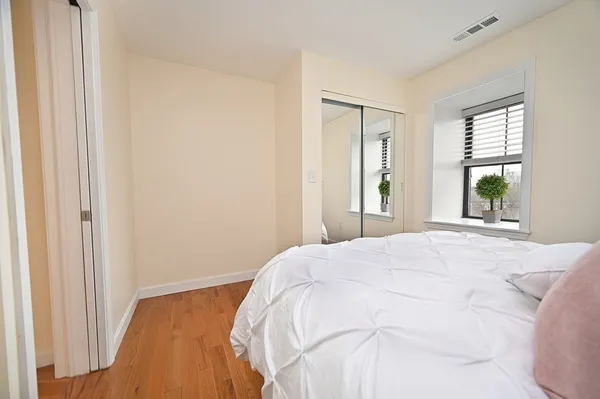 $3,400 | 356-358 Main Street, Unit 42, Boston, MA 02129