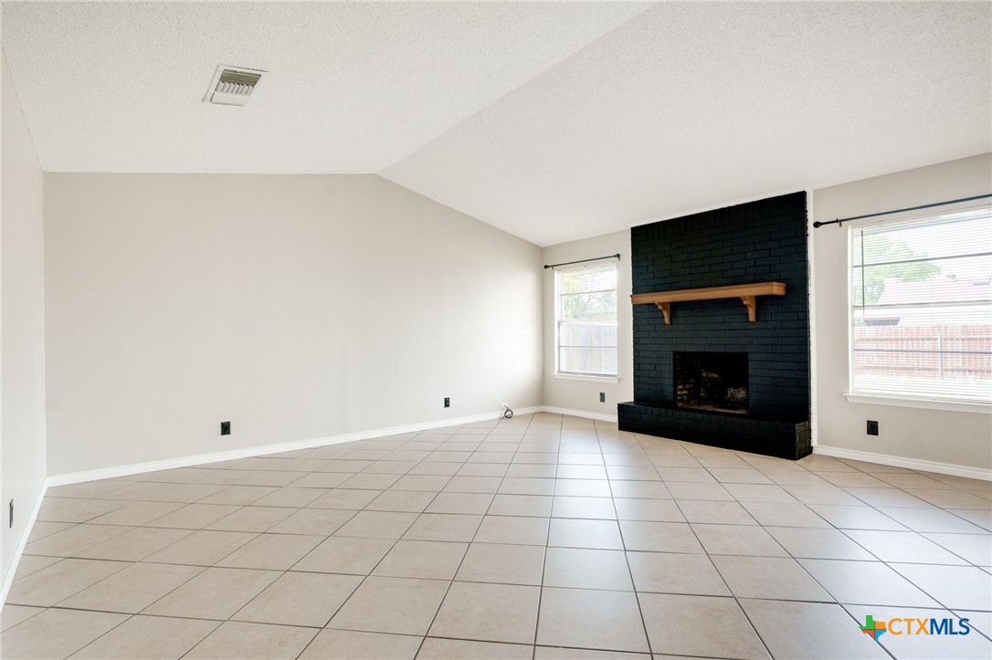 1701 Kingman Road Killeen, TX 76549 - Photo 2 of 15