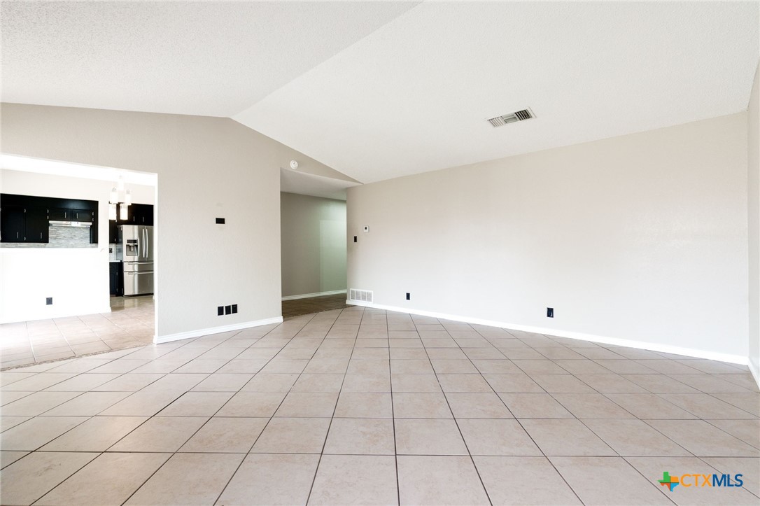 1701 Kingman Road Killeen, TX 76549 - Photo 3 of 15