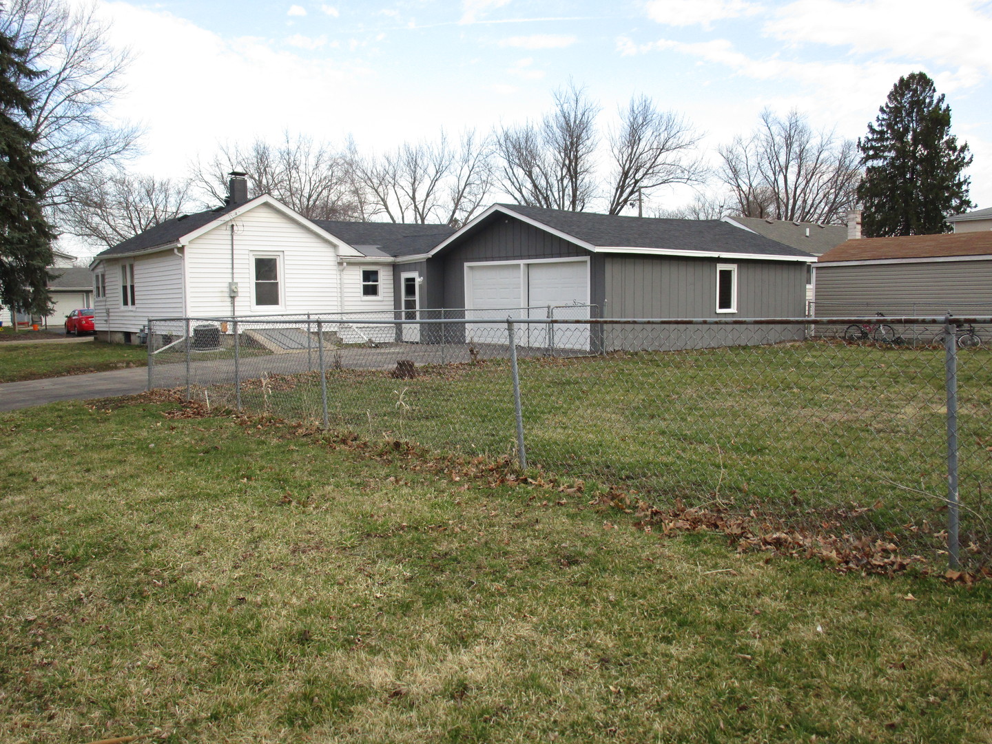 306 South Page Street Harvard, IL 60033 - Photo 5 of 13