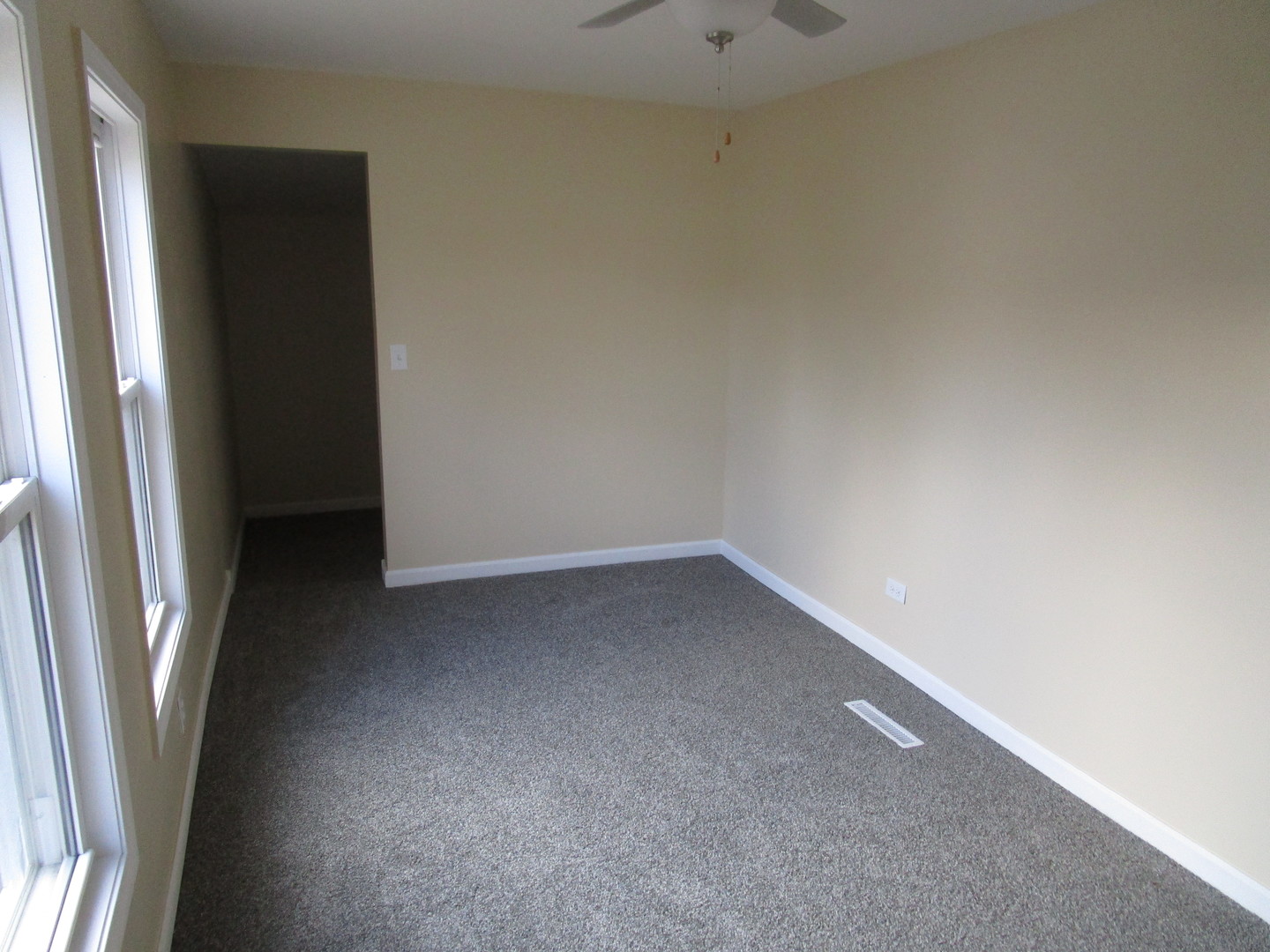 306 South Page Street Harvard, IL 60033 - Photo 8 of 13