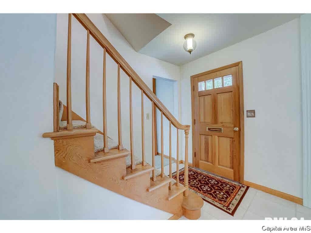 2418 Haverford Road Springfield, IL 62704 - Photo 5 of 36