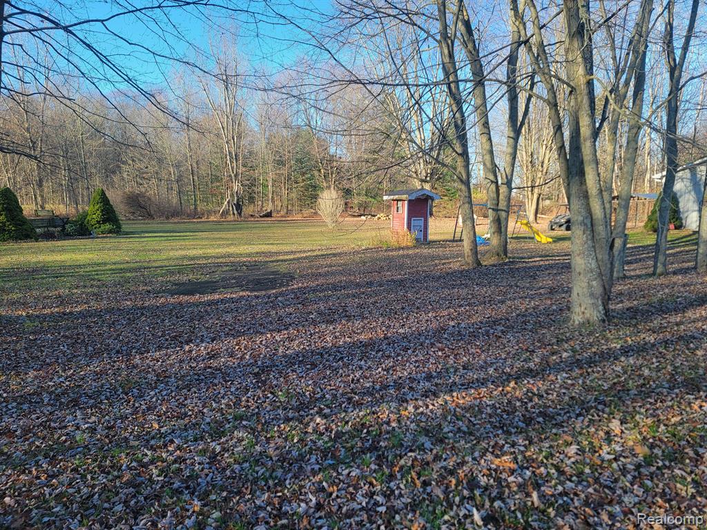 9081 Brandon Road Avoca, MI 48006 - Photo 5 of 7