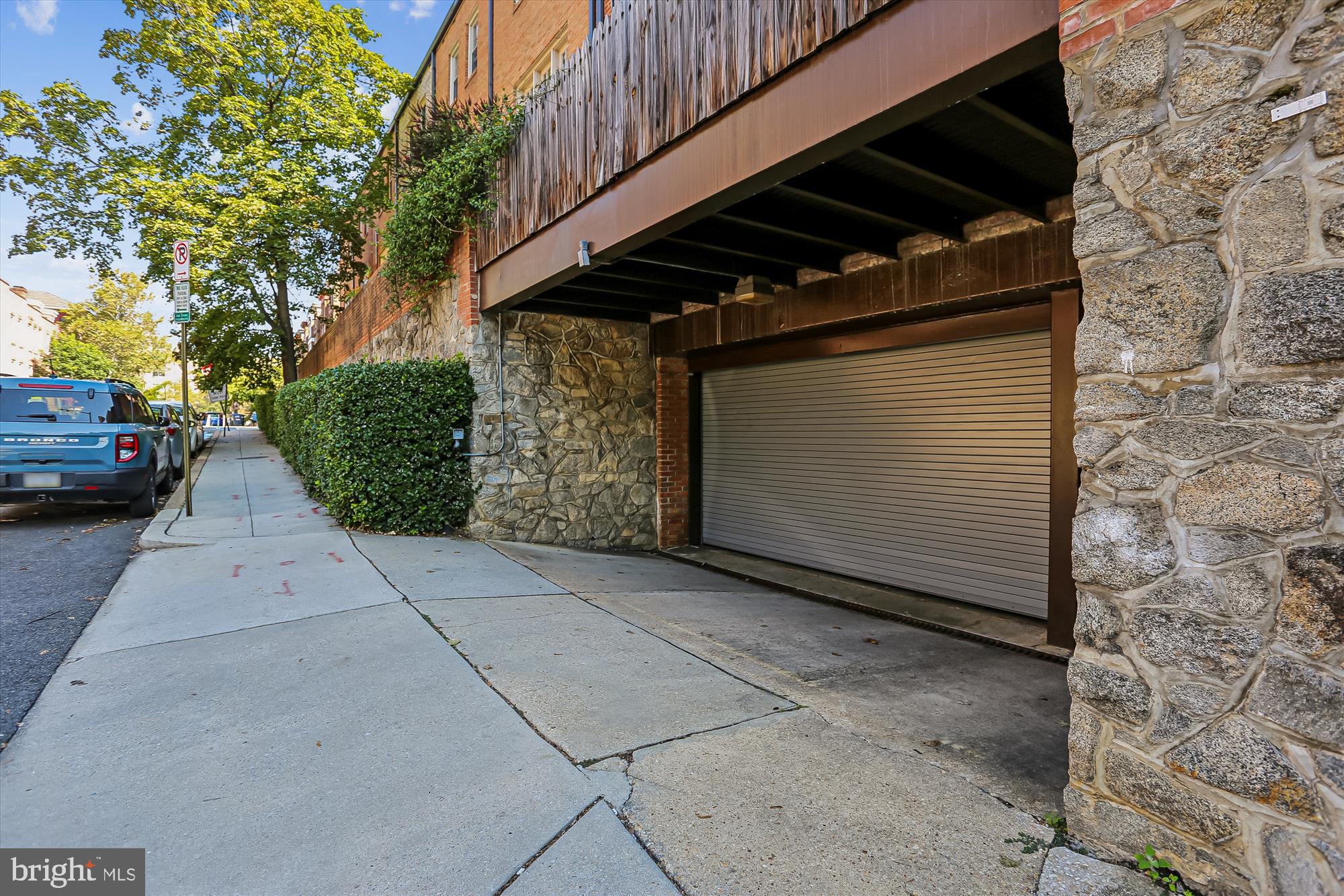 1690 Euclid Street Northwest, Unit A Washington, DC 20009 - Photo 26 of 38 a view of parking area