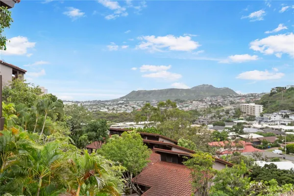 $5,500 | 1487 Hiikala Place, Unit 39, Honolulu, HI 96816