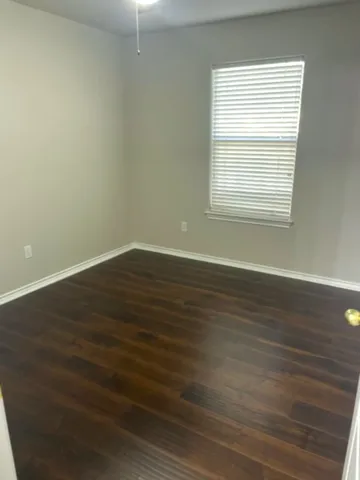 $1,950 | 18701 Venture Drive, Point Venture, TX 78645