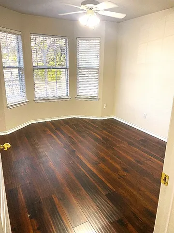 $1,950 | 18701 Venture Drive, Point Venture, TX 78645