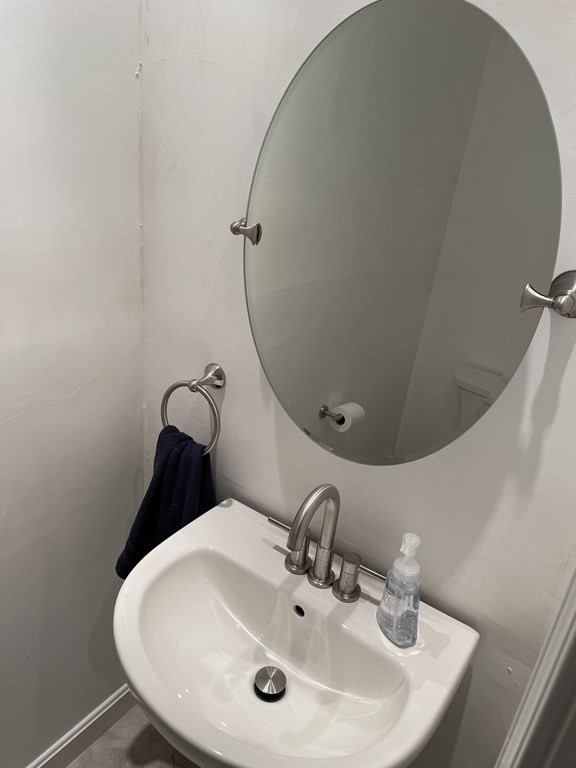 569 Post Road, Unit 569 Greenland, NH 03840 - Photo 2 of 18