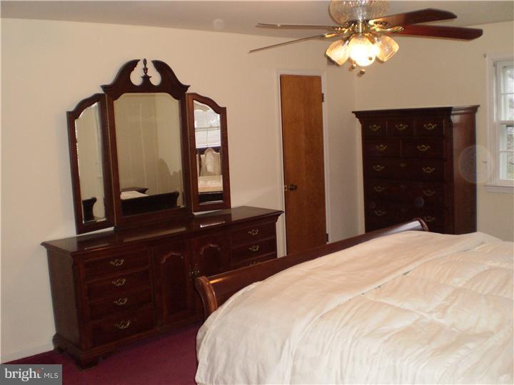 27 Oakford Road Wayne, PA 19087 - Photo 8 of 17