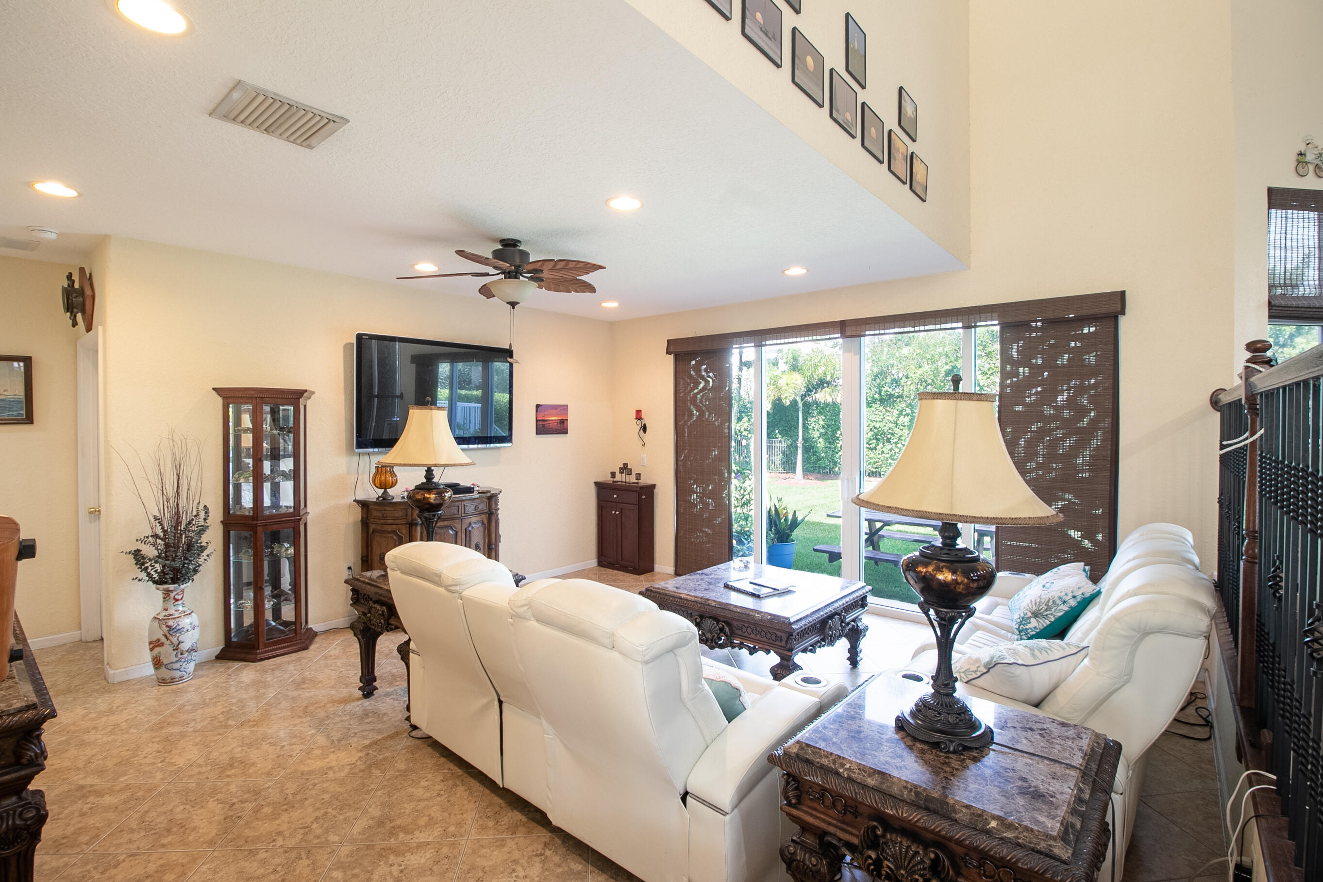 2080 Reston Circle Royal Palm Beach, FL 33411 - Photo 13 of 31 Family room