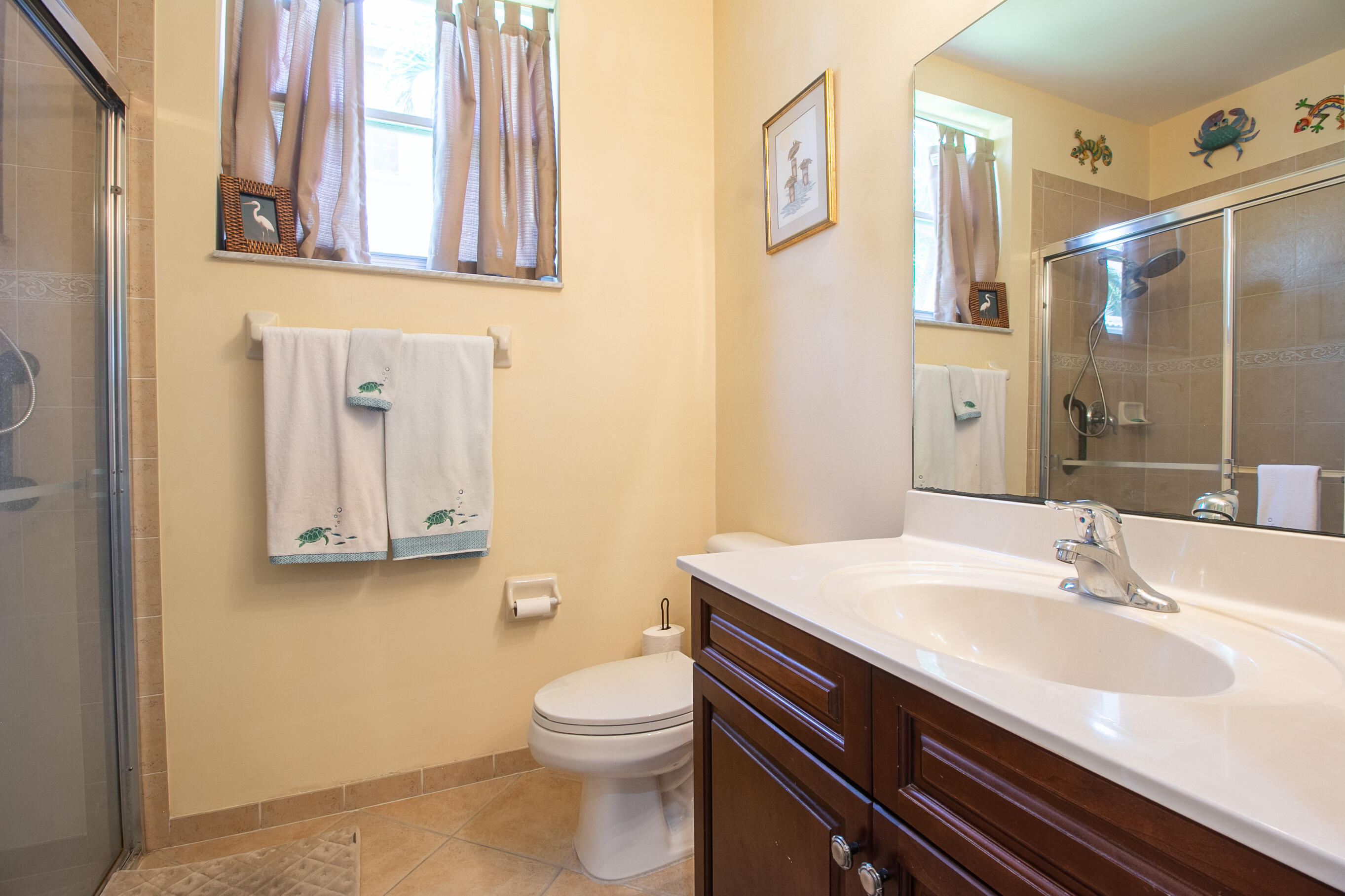 2080 Reston Circle Royal Palm Beach, FL 33411 - Photo 23 of 31 Downstairs bath