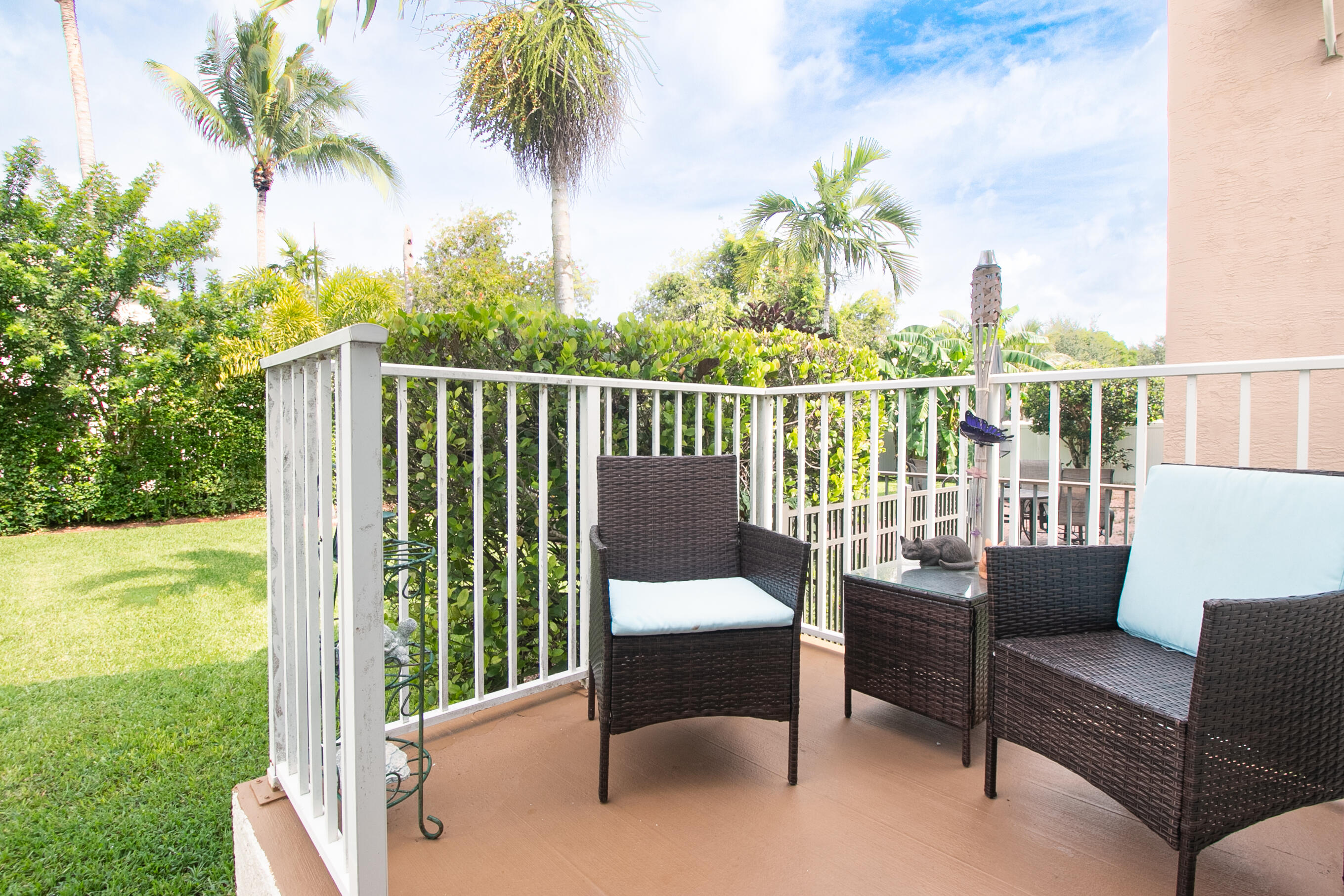 2080 Reston Circle Royal Palm Beach, FL 33411 - Photo 4 of 31 patio