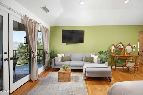 $3,995,000 | 1336 Sugar Loaf Drive, La Canada Flintridge, CA 91011