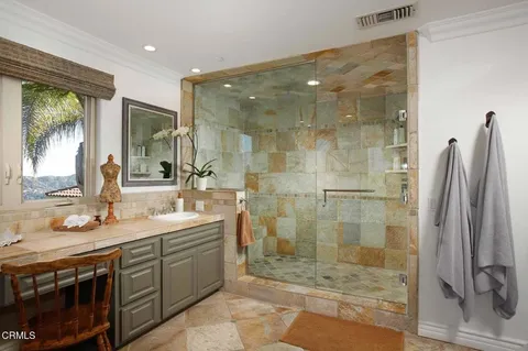 $3,995,000 | 1336 Sugar Loaf Drive, La Canada Flintridge, CA 91011