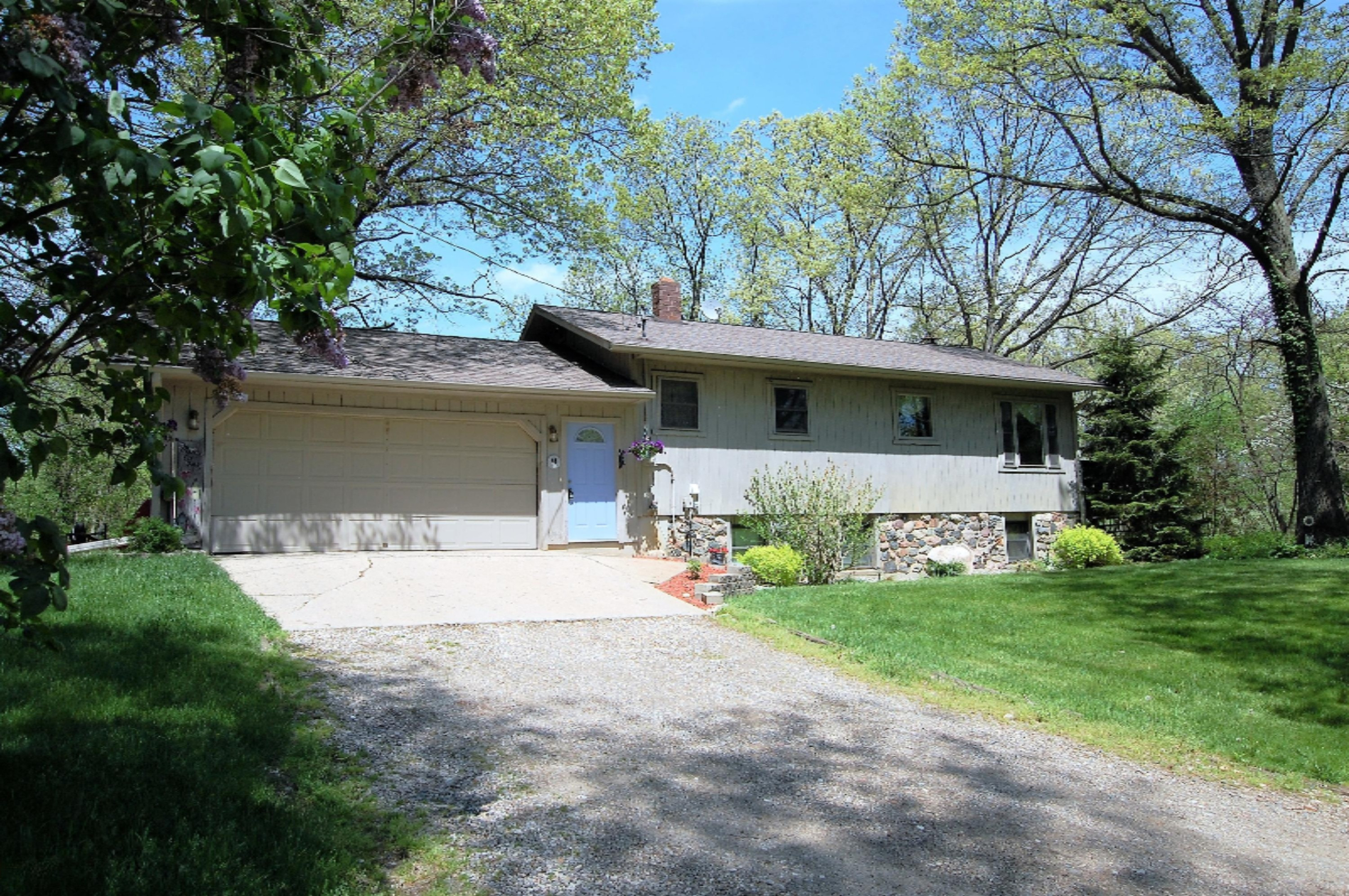 6810 West Crane Road Middleville, MI 49333 - Photo 1 of 32 DSC_0189