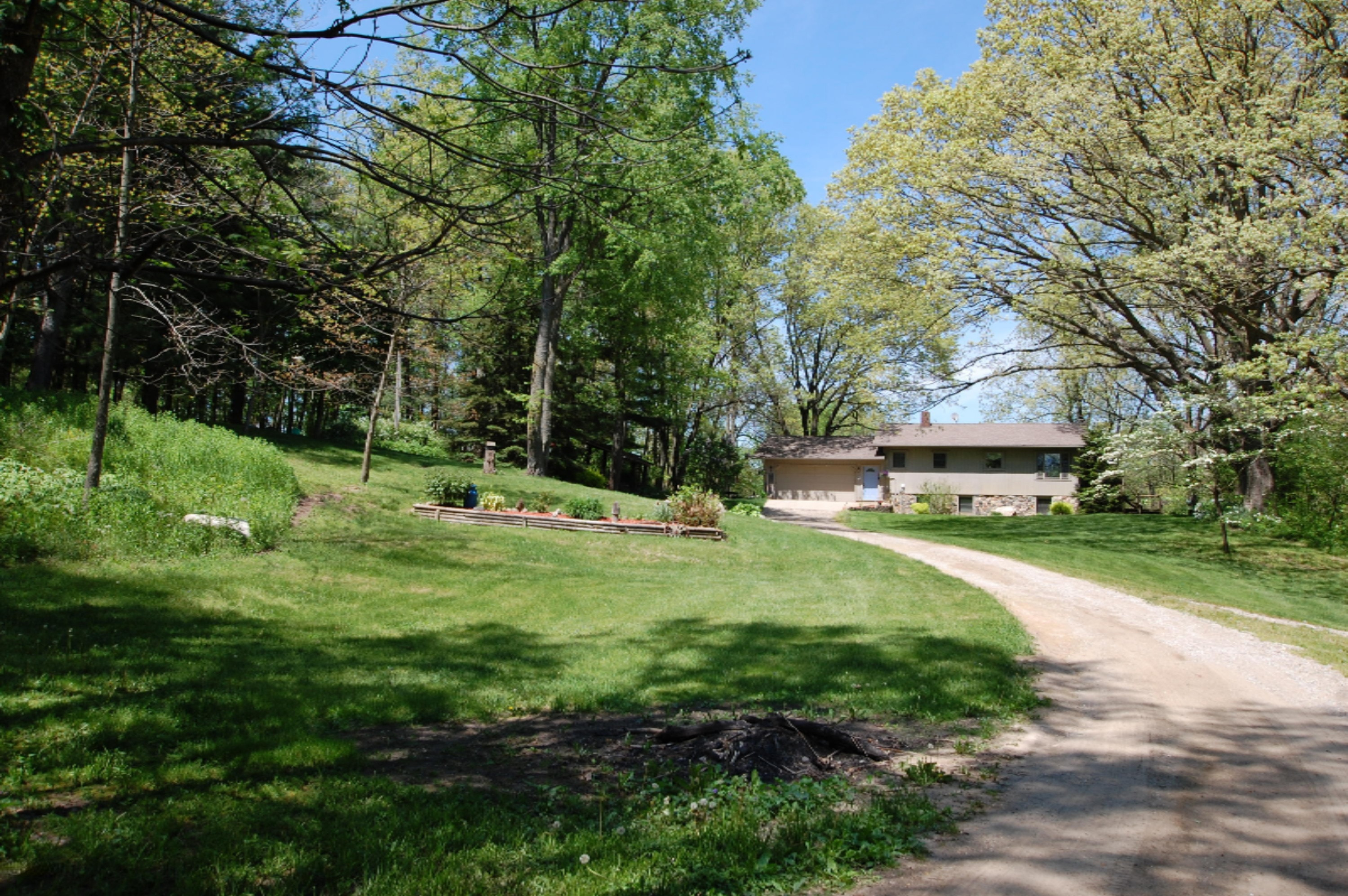 6810 West Crane Road Middleville, MI 49333 - Photo 2 of 32 DSC_0238