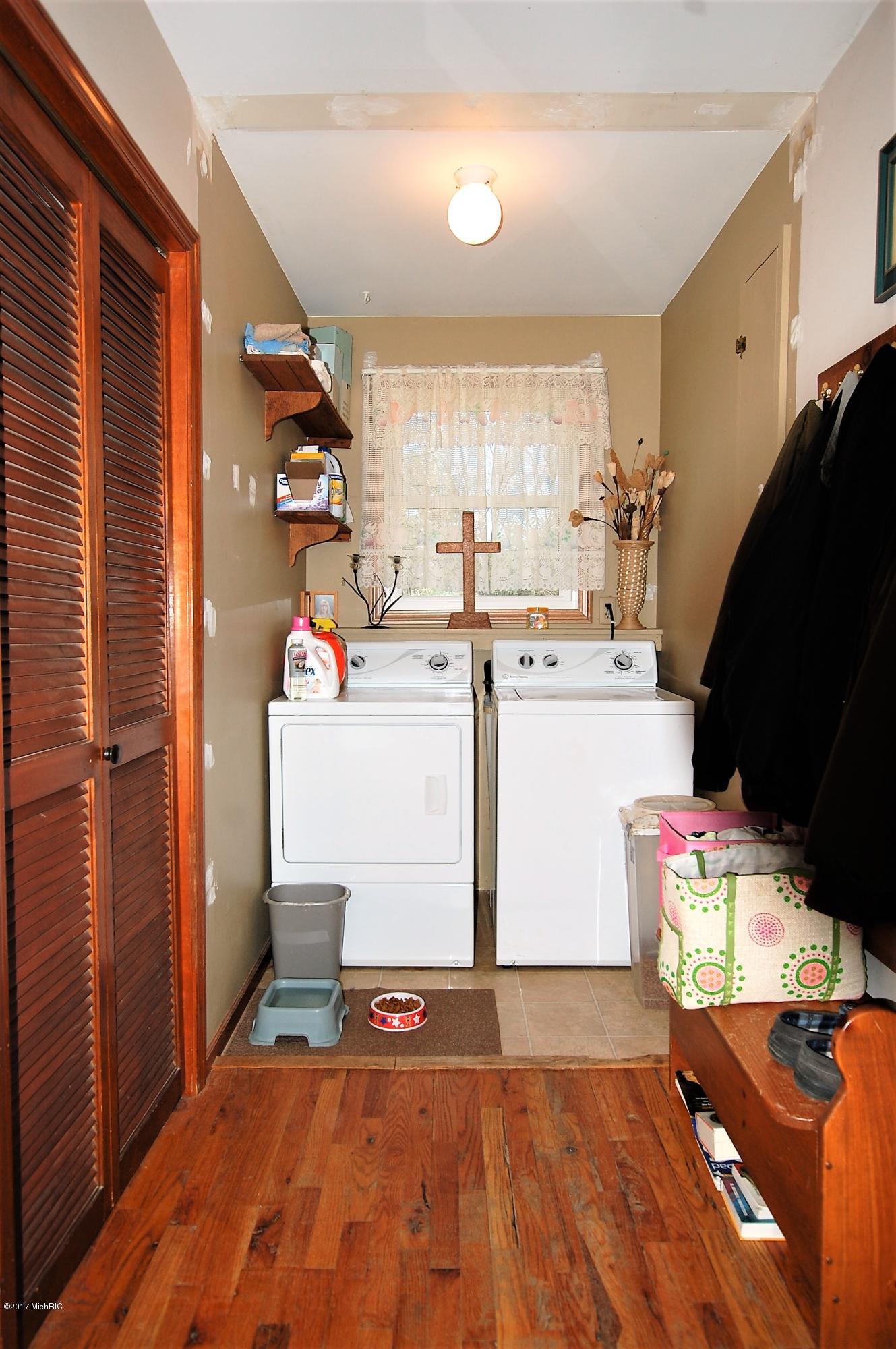 6810 West Crane Road Middleville, MI 49333 - Photo 26 of 32 Laundry Area
