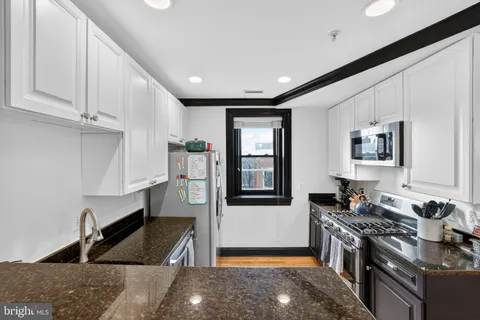 $585,000 | 150 Rhode Island Avenue Northwest, Unit 303, Washington, DC 20001