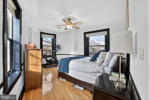 $585,000 | 150 Rhode Island Avenue Northwest, Unit 303, Washington, DC 20001