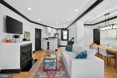 $585,000 | 150 Rhode Island Avenue Northwest, Unit 303, Washington, DC 20001