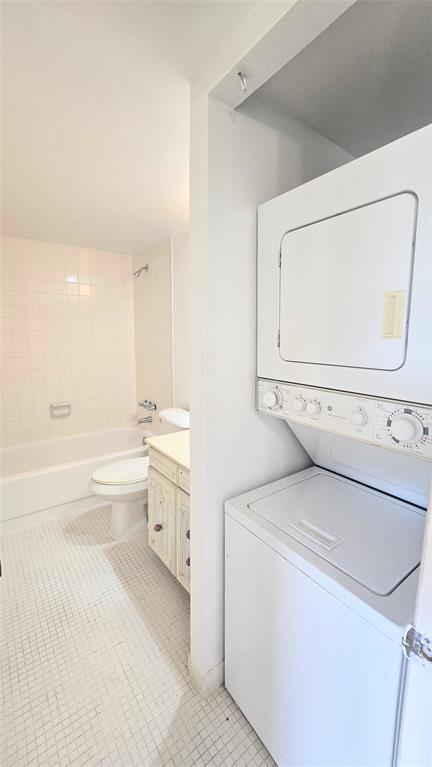 8401 West Sample Road, Unit 48 Coral Springs, FL 33065 - Photo 12 of 26 a view of bathroom with a washer and dryer