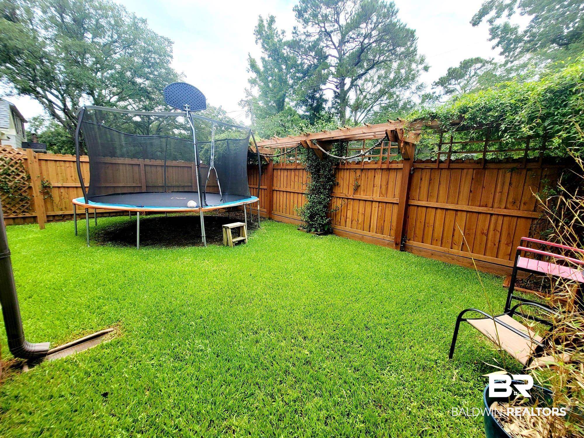 2005 Emogene Street Mobile, AL 36606 - Photo 17 of 32