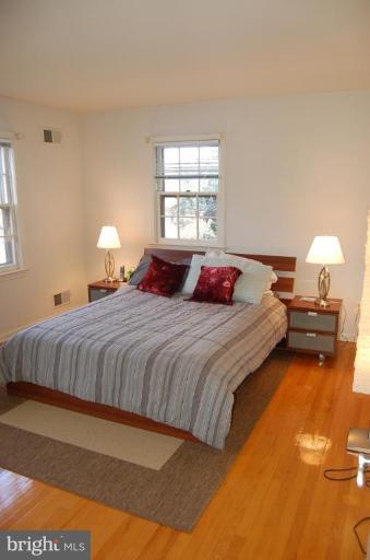 9212 Bells Mill Road Potomac, MD 20854 - Photo 14 of 27 Bedroom #2