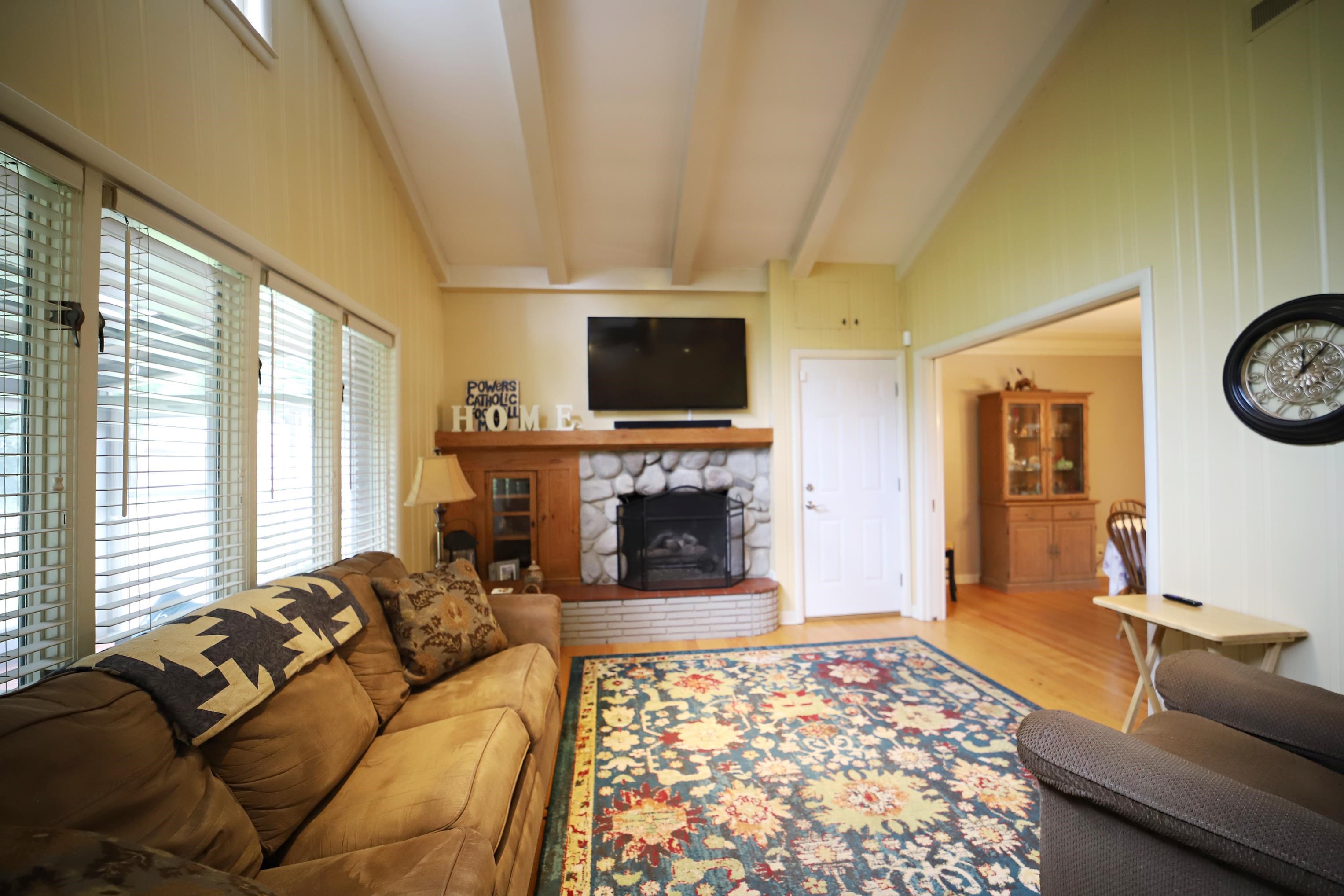 1910 Hampden Road Flint, MI 48503 - Photo 14 of 38
