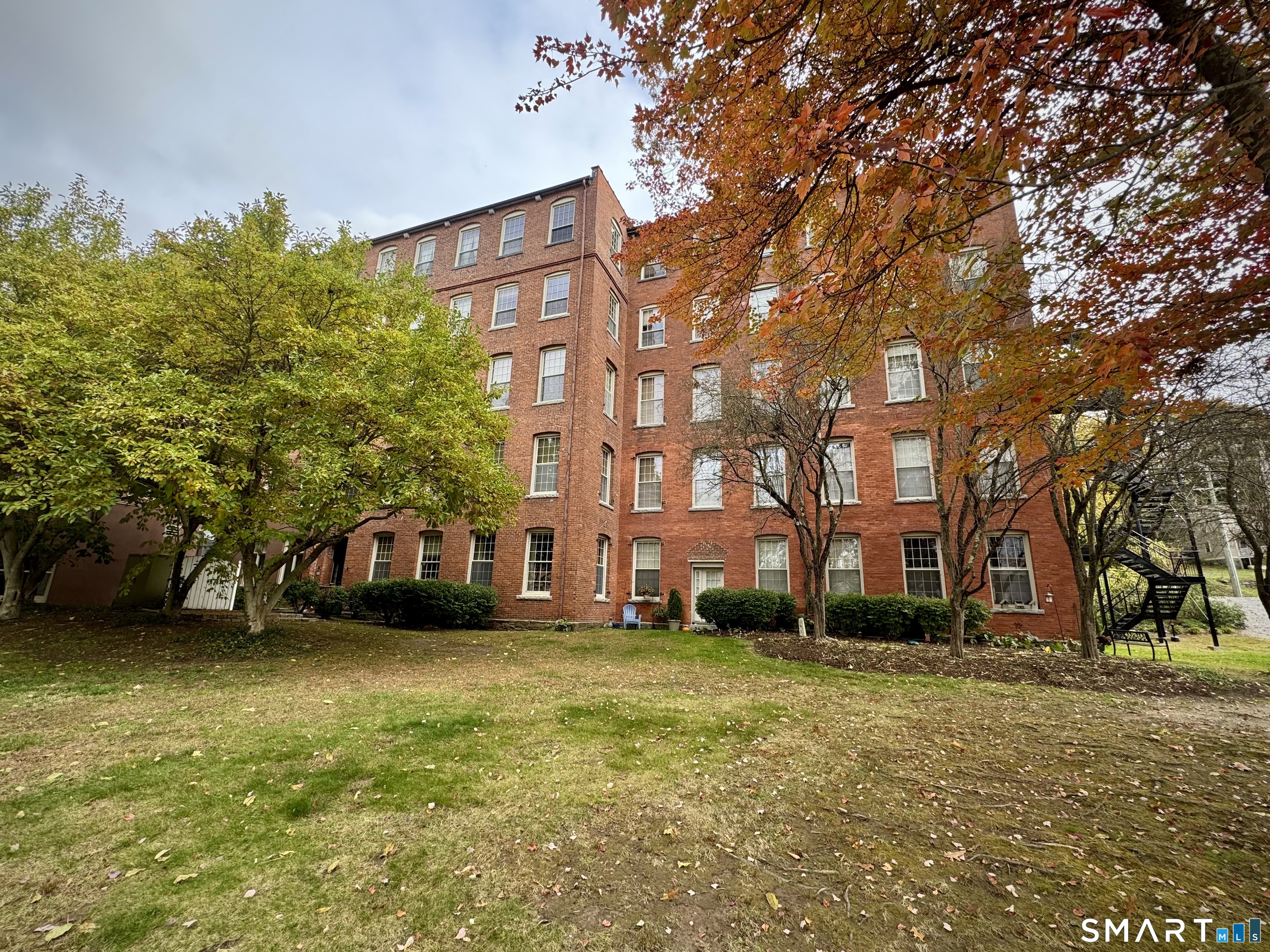 92 Main Street, Unit 107 Deep River, CT 06417 - Photo 13 of 15