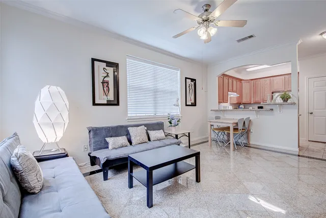 $1,600 | 9400 Bellaire Boulevard, Unit 202, Houston, TX 77036