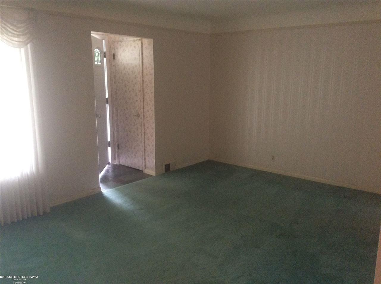 2140 Devonshire Road Bloomfield Hills, MI 48302 - Photo 11 of 24