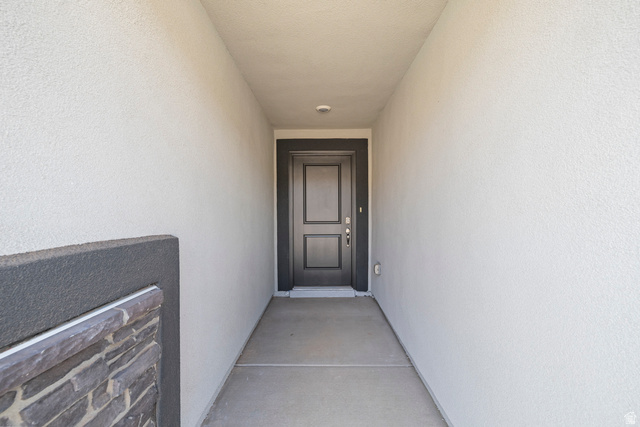 2149 Wolverine Way, Unit 2444 Washington, UT 84780 - Photo 2 of 33