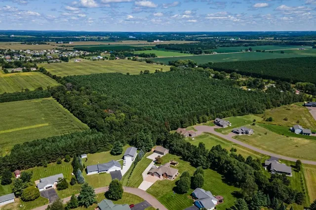 $574,900 | 9897 172nd Street, Chippewa Falls, WI 54729