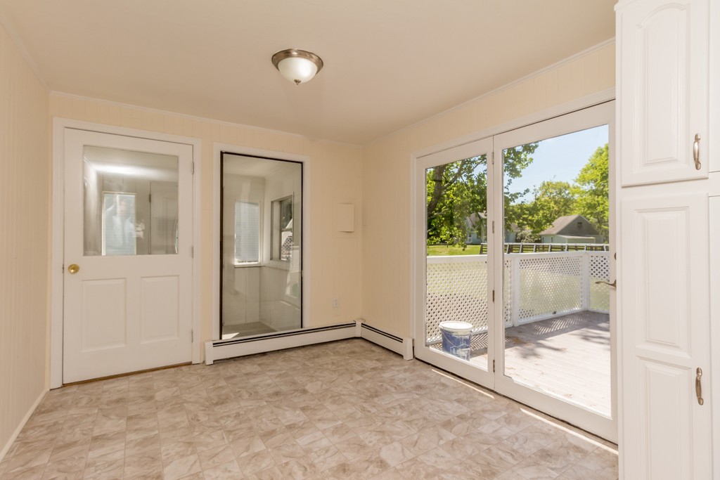 65 Redstone Hill Road Sterling, MA 01564 - Photo 3 of 18 Gallery Image 3