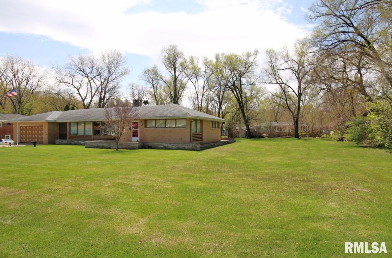 1514 East Resthaven Road Peoria, IL 61615 - Photo 3 of 20 Gallery Image 3