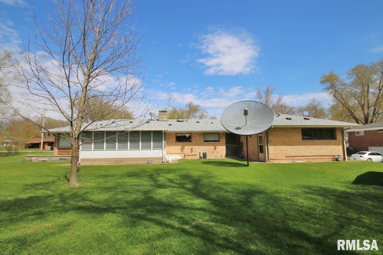 1514 East Resthaven Road Peoria, IL 61615 - Photo 5 of 20 Gallery Image 5