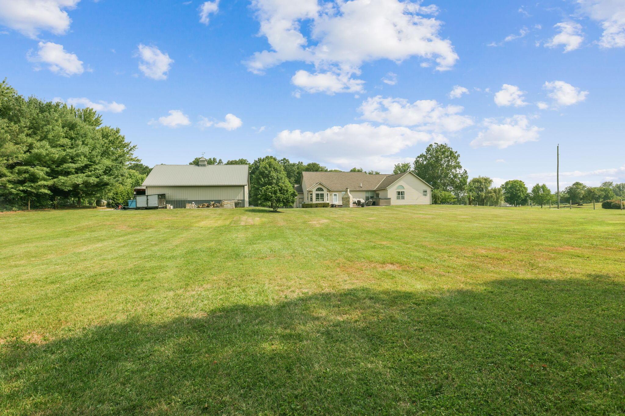 8885 Refugee Road Southwest Etna, OH 43062 - Photo 81 of 121 .