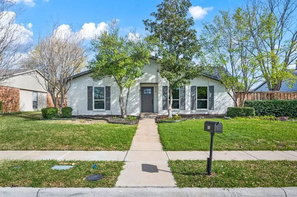 $349,000 | 813 Cambridge Drive, Plano, TX 75023